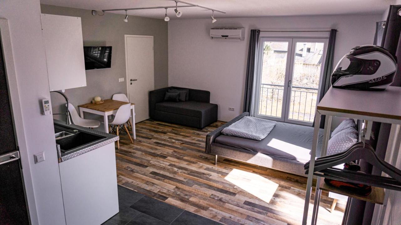 Racers Home Nuerburg ภายนอก รูปภาพ